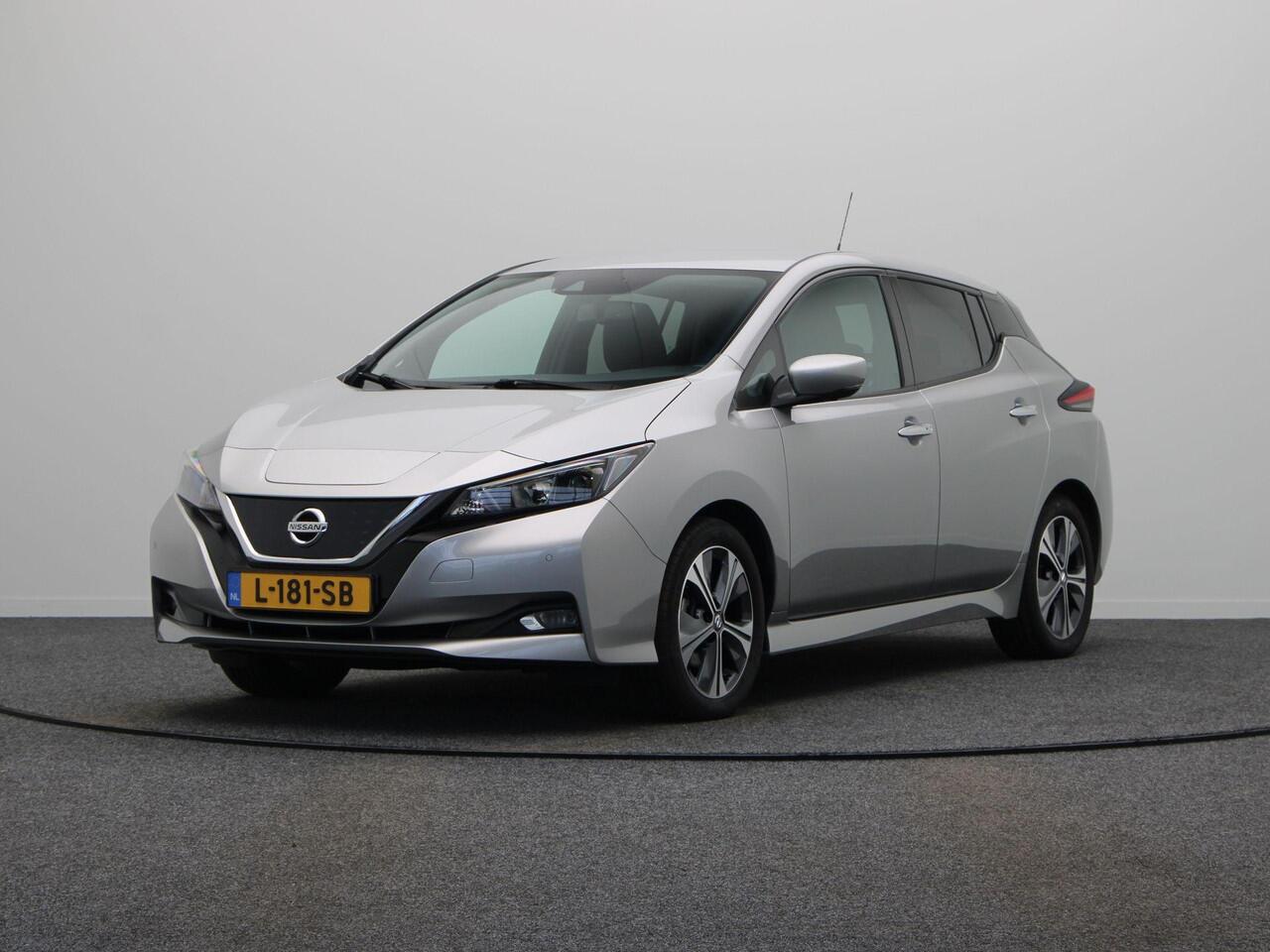Nissan LEAF N-Connecta 40 kWh | Accu score 92% | Trekhaak | Dealer onderhouden | Stoel- en stuurwielverwarming | Achterbankverwarming |