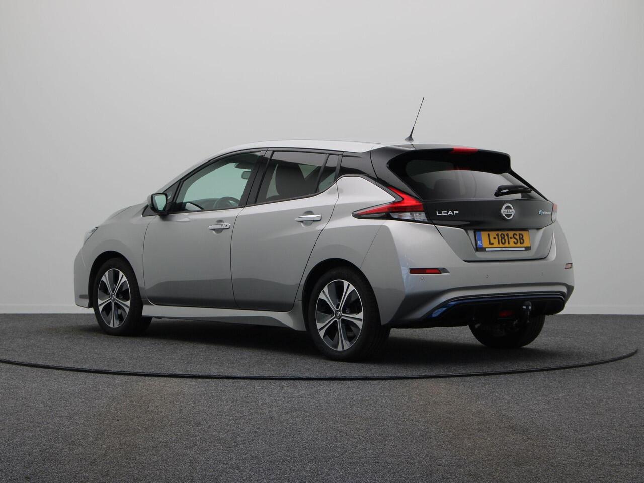 Nissan LEAF N-Connecta 40 kWh | Accu score 92% | Trekhaak | Dealer onderhouden | Stoel- en stuurwielverwarming | Achterbankverwarming |