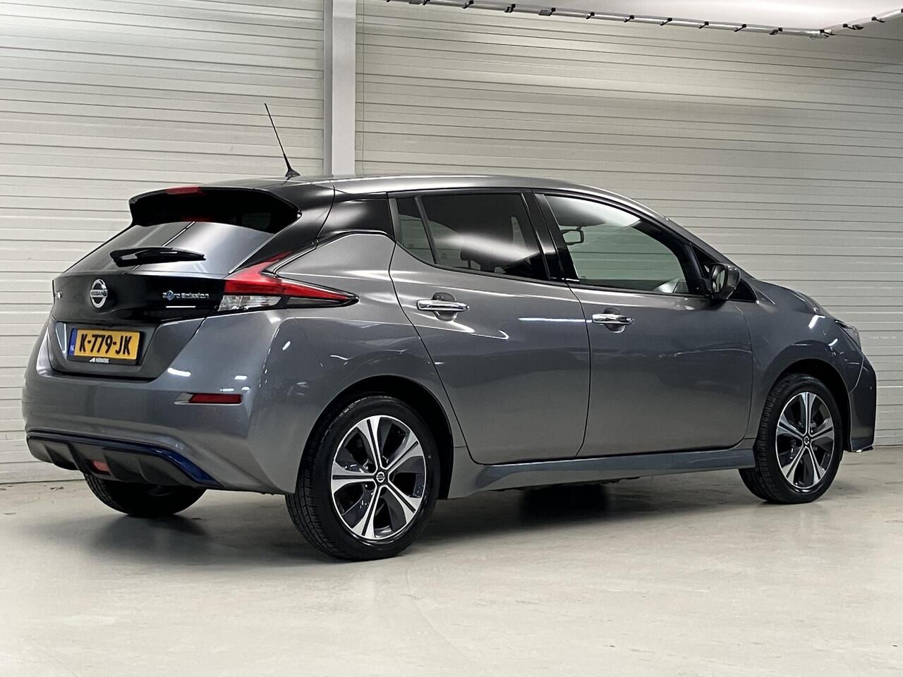 Nissan LEAF e+ N-Connecta 62 kWh / Eerste Eigenaar / Dealer Onderhouden / 385 KM WLTP / Navigatie / Stoel- en Stuurverwarming / 360 Graden Camera / Cruise Control / Climate Control /