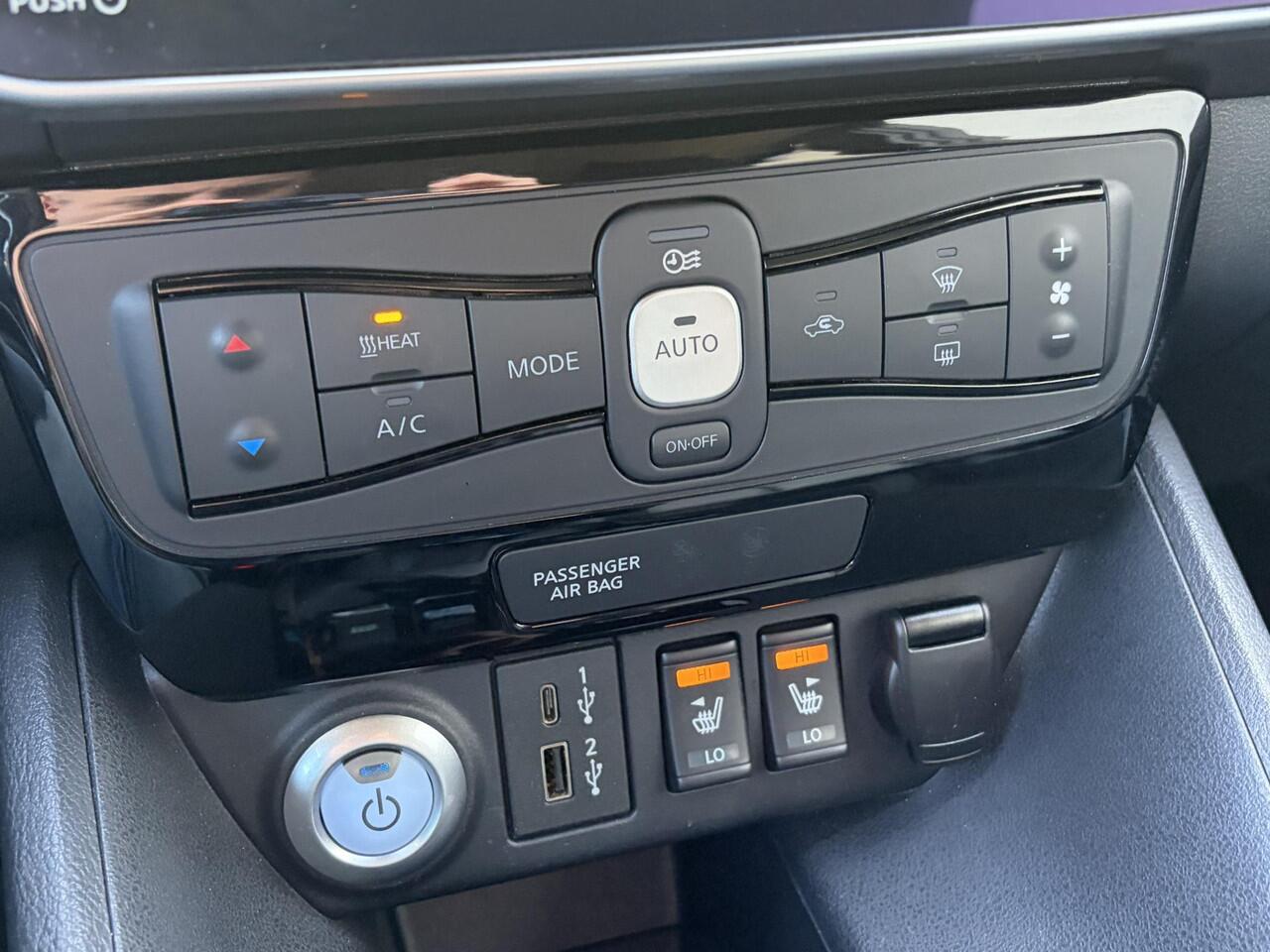 Nissan LEAF Tekna 40 kWh / SOH 91,76% / Stoelverwarming voor en achter / Adaptieve cruise control / Stuurverwarming / Afneembare trekhaak / Navigatie / Bose / Lederen bekleding