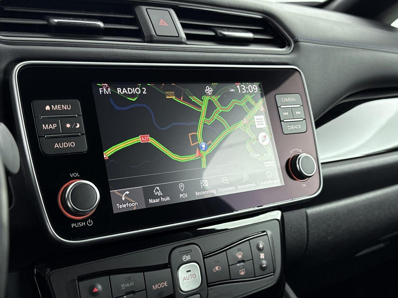 Nissan LEAF e+ Tekna 62 kWh 218PK | Navigatie | Rondom Camera | 1e Eigenaar | Trekhaak | Inclusief Winterbanden op Velgen | Dakdragers