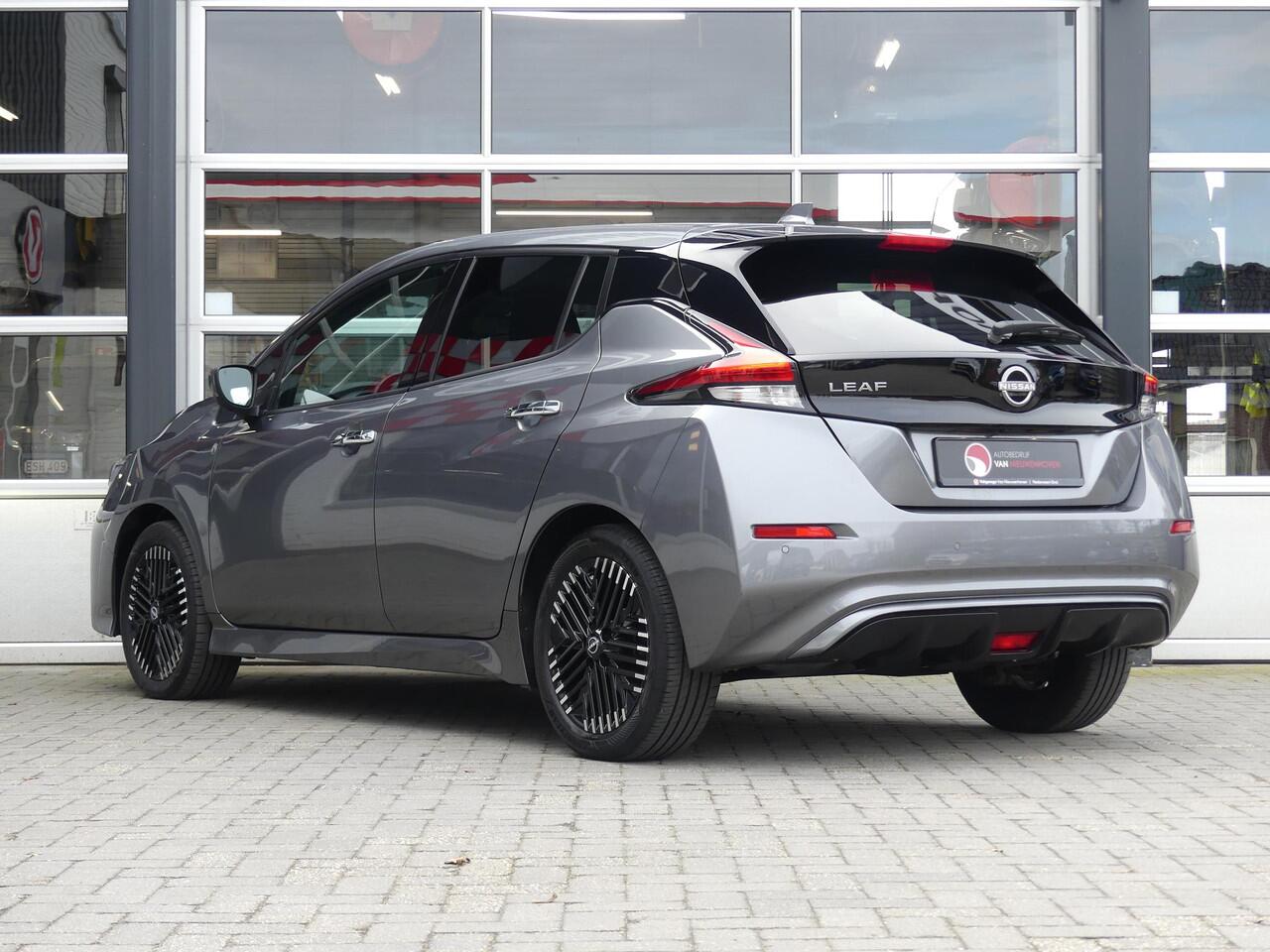 Nissan LEAF N-Connecta 40 kWh *t/m 10de bouwjaar garantie!