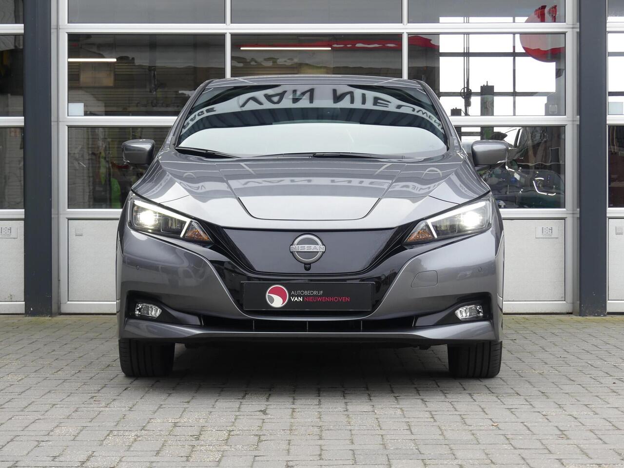 Nissan LEAF N-Connecta 40 kWh *t/m 10de bouwjaar garantie!