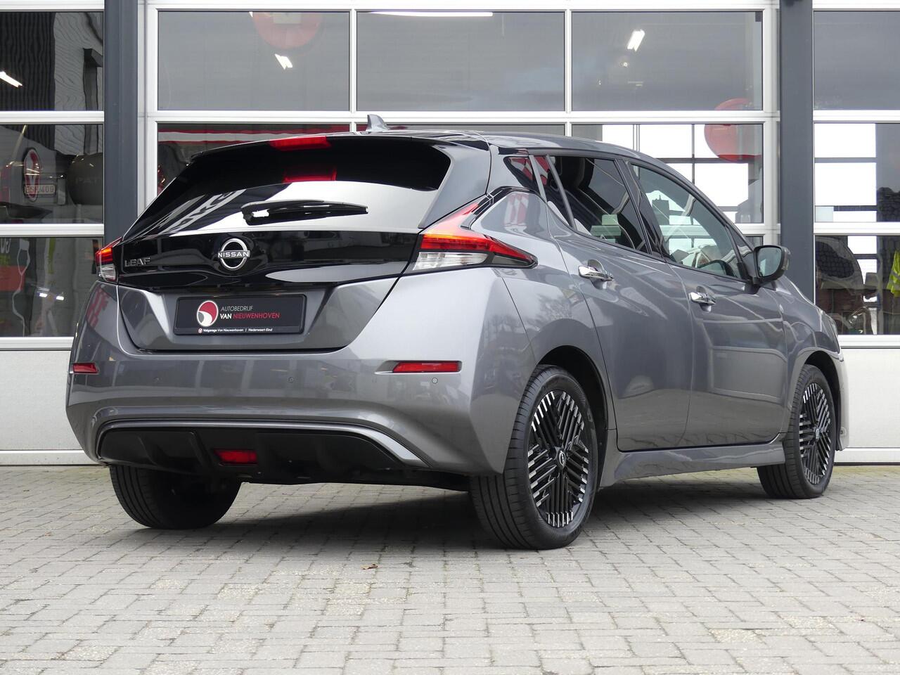 Nissan LEAF N-Connecta 40 kWh *t/m 10de bouwjaar garantie!