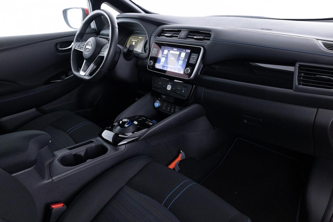 Nissan LEAF Acenta 40 kWh | NAVI | Trekhaak ? 1e Eigenaar | SOH 96,1%