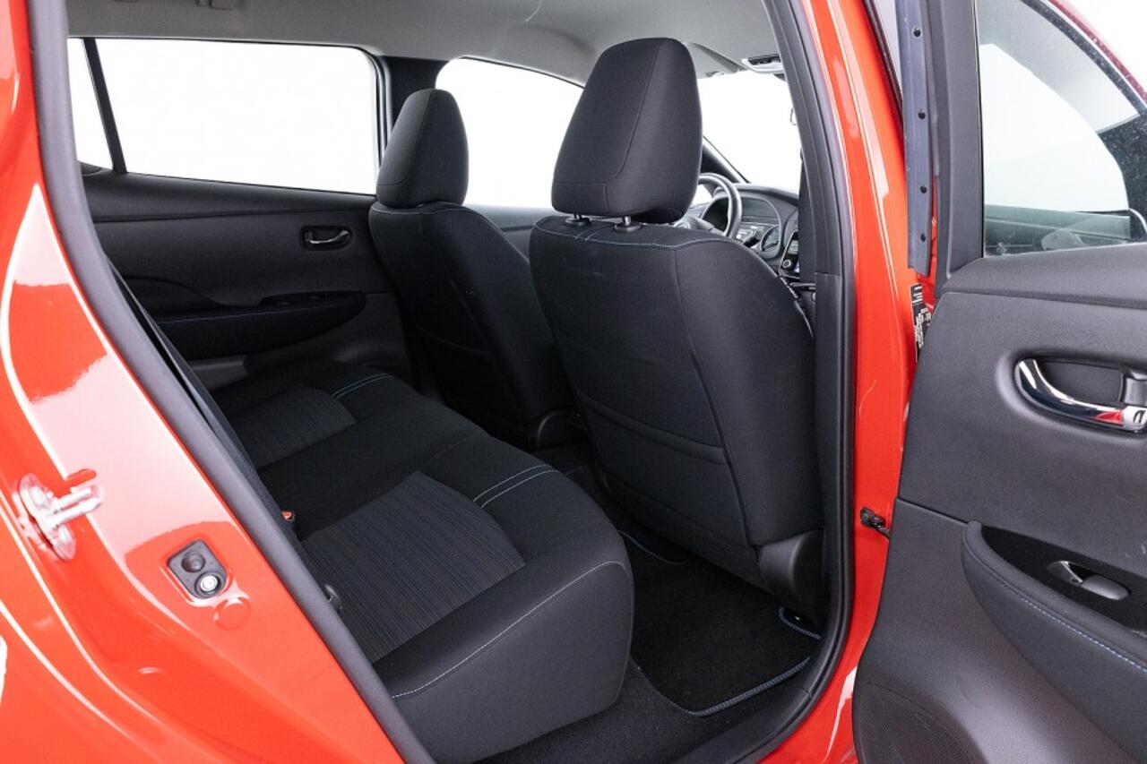 Nissan LEAF Acenta 40 kWh | NAVI | Trekhaak ? 1e Eigenaar | SOH 96,1%