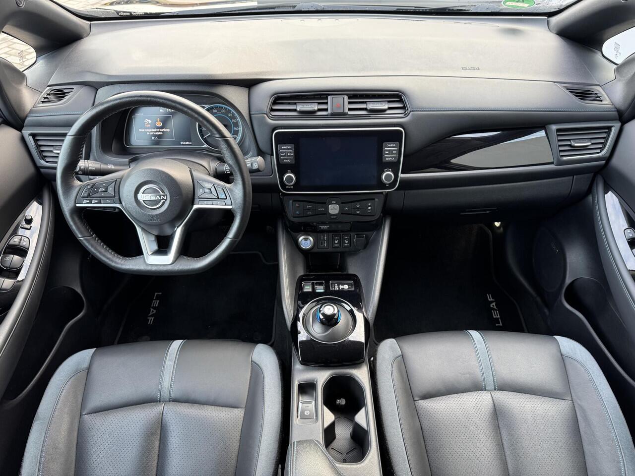 Nissan LEAF e+ Tekna 62 kWh 100% dealer onderhouden / SOH 93,2% / Stoelverwarming Voor & Achter / Adaptieve Cruise Control / Warmtepomp / Bose Audio / Rondzichtcamera / Stuurverwarming / Dodehoekdetectie / Apple Carplay & Android Auto /