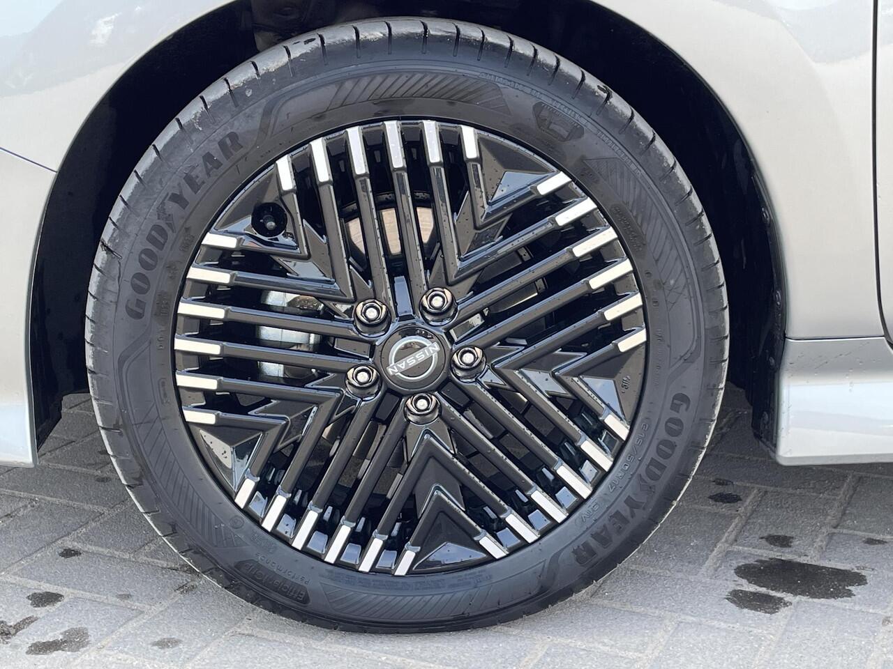 Nissan LEAF Tekna 39 kWh / Navigatie + Apple Carplay - Android Auto / Bose Premium audio / 360* Camera / Keyless Entry & Start /