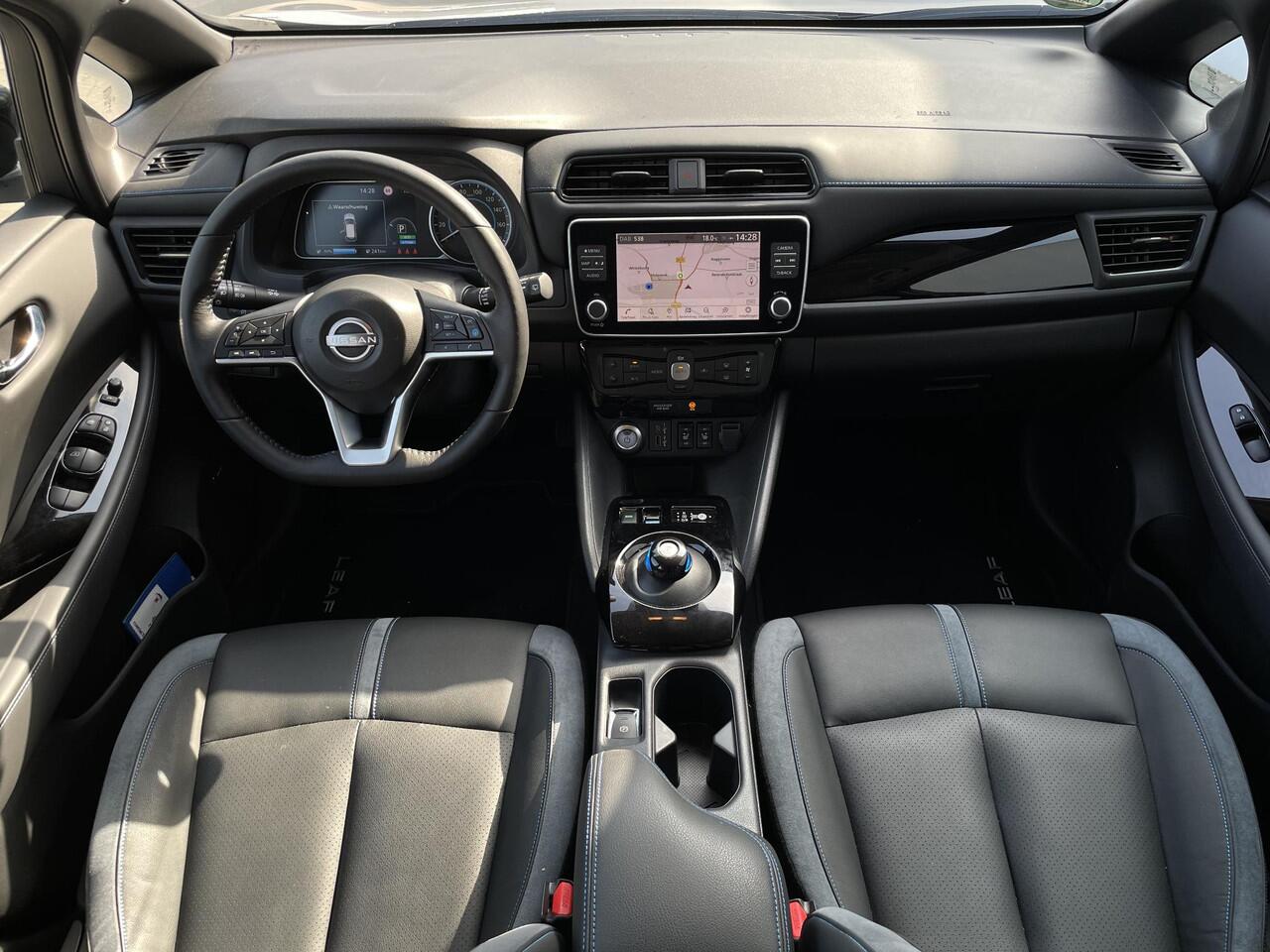 Nissan LEAF Tekna 39 kWh / Navigatie + Apple Carplay - Android Auto / Bose Premium audio / 360* Camera / Keyless Entry & Start /