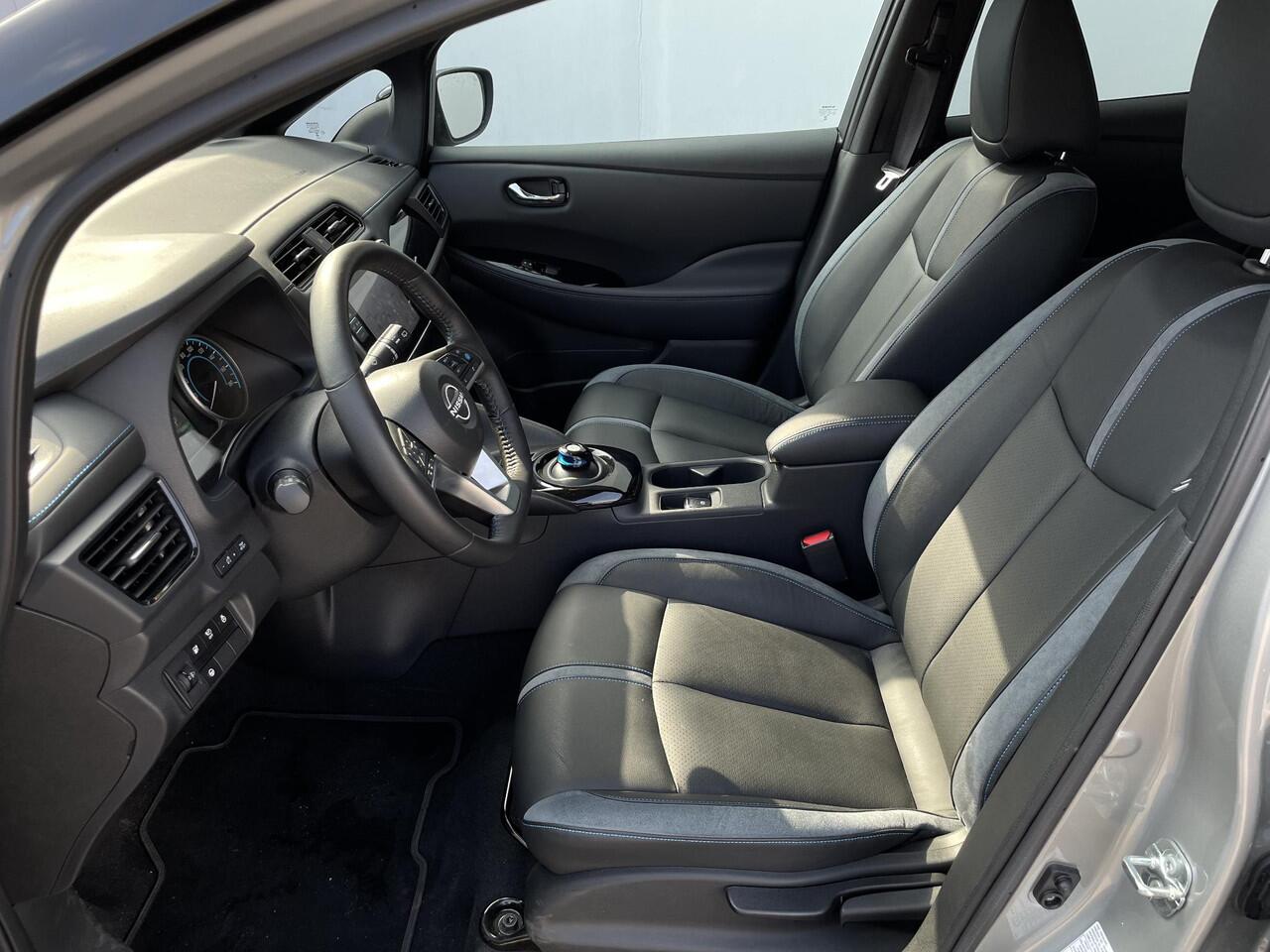 Nissan LEAF Tekna 39 kWh / Navigatie + Apple Carplay - Android Auto / Bose Premium audio / 360* Camera / Keyless Entry & Start /