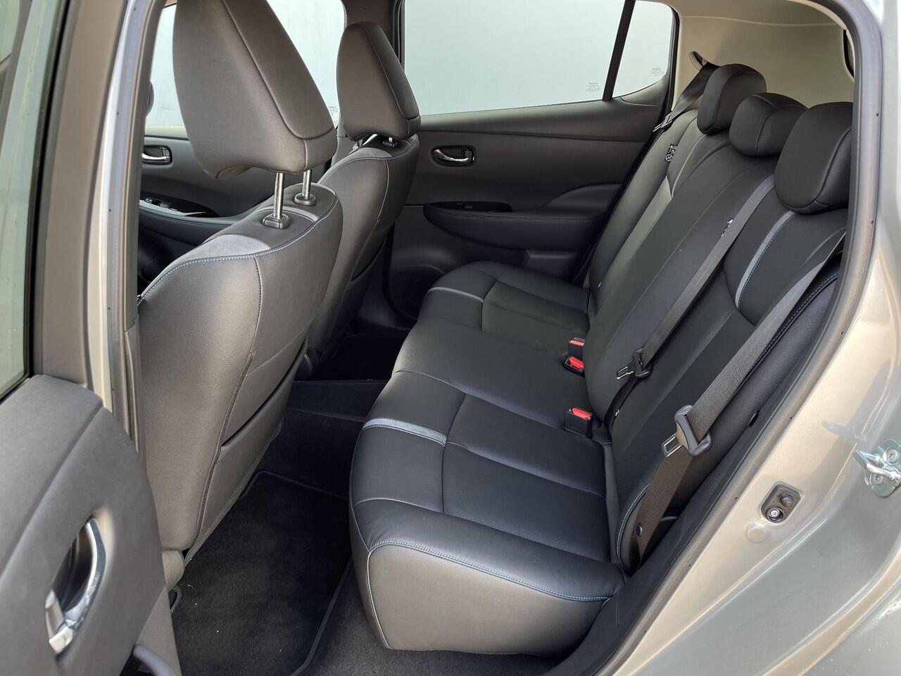 Nissan LEAF Tekna 39 kWh / Navigatie + Apple Carplay - Android Auto / Bose Premium audio / 360* Camera / Keyless Entry & Start /