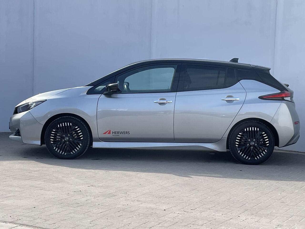 Nissan LEAF Tekna 39 kWh / Navigatie + Apple Carplay - Android Auto / Bose Premium audio / 360* Camera / Keyless Entry & Start /