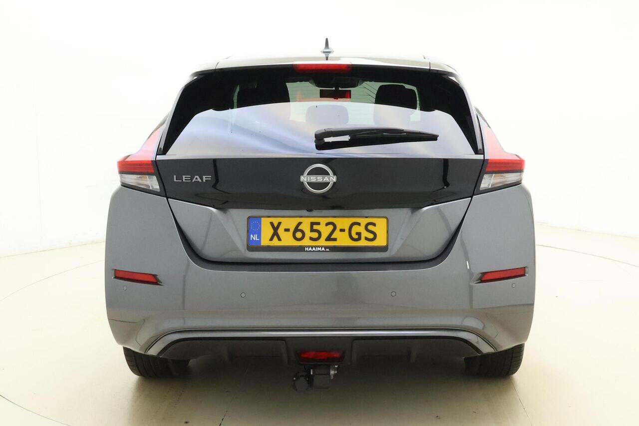 Nissan LEAF Tekna 39 kWh | Afneembare trekhaak | Warmtepomp | Navigatie | Achteruitrijcamera | Stoelverwarming | Climate Control