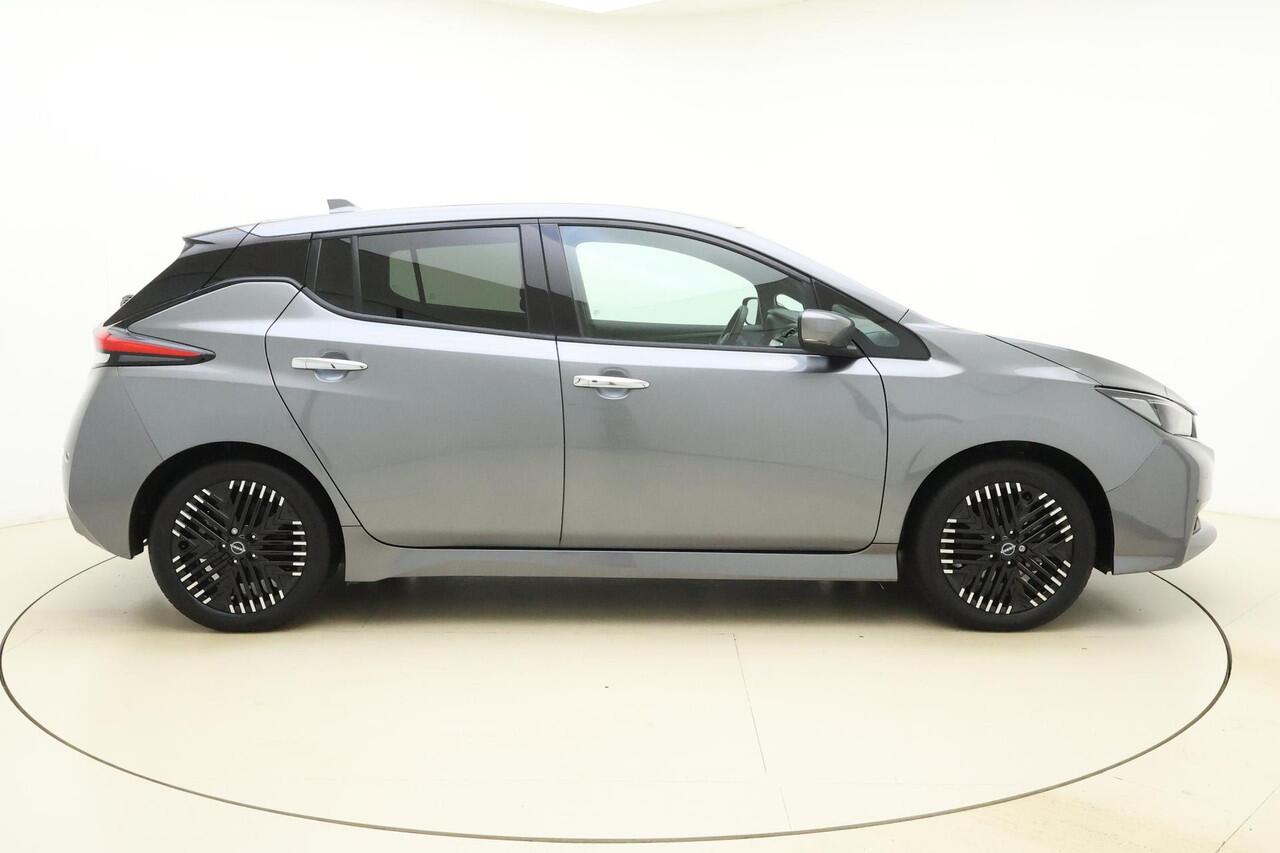 Nissan LEAF Tekna 39 kWh | Afneembare trekhaak | Warmtepomp | Navigatie | Achteruitrijcamera | Stoelverwarming | Climate Control