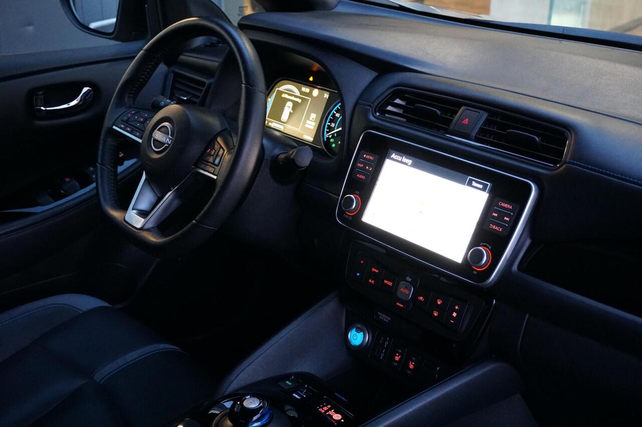 Nissan LEAF Tekna 39 kWh + PRO PILOT / BOSE AUDIO / 360 CAMERA