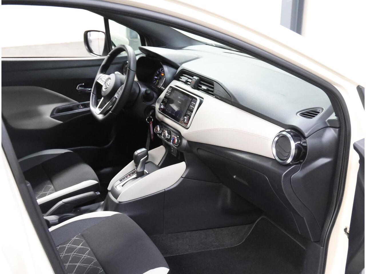 Nissan MICRA 100PK N-Connecta | 1ste eigenaar | AUTOMAAT | Cruise Control | DAB Radio | Parkeersensoren | AppleCarPlay/AndroidAuto | 16"LMV | Airco | Isofix | Privacy Glass | Parkeersensoren |