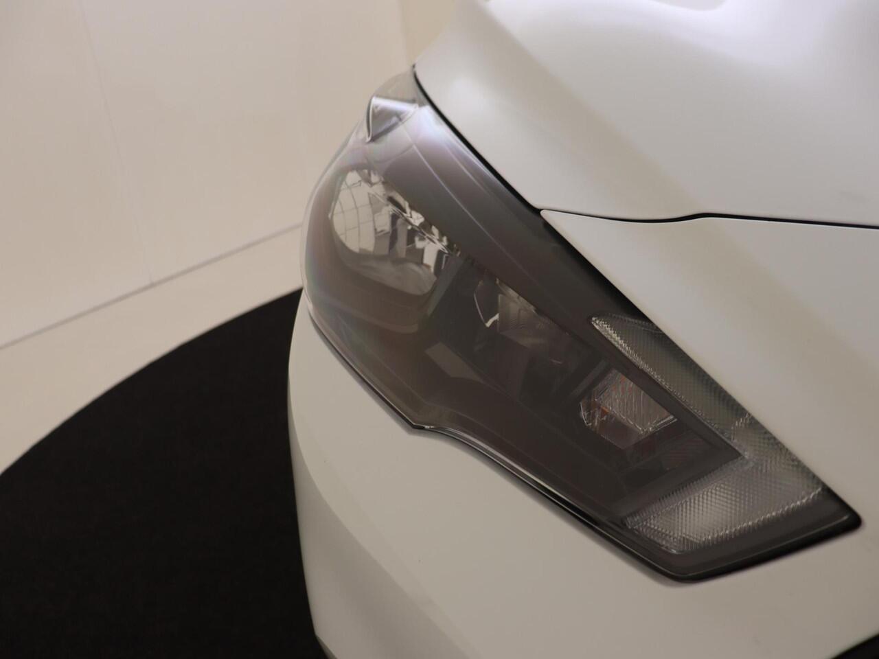 Nissan MICRA 1.0 IG-T 90Pk N-Design | Navigatie | Apple & Android Carplay | Bose Geluidsysteem | Parkeersensoren Achter | Airco | Licht & Regensensor | Privacy Glass |