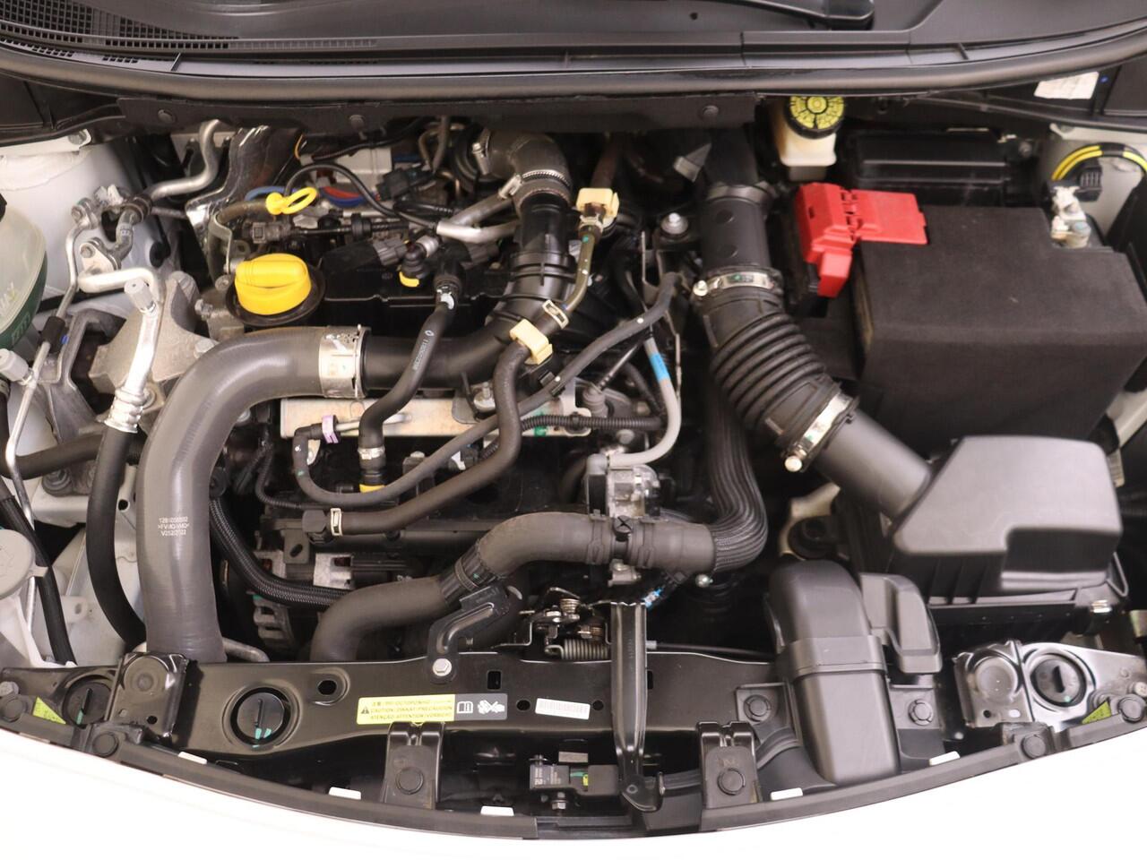 Nissan MICRA 1.0 IG-T 90Pk N-Design | Navigatie | Apple & Android Carplay | Bose Geluidsysteem | Parkeersensoren Achter | Airco | Licht & Regensensor | Privacy Glass |