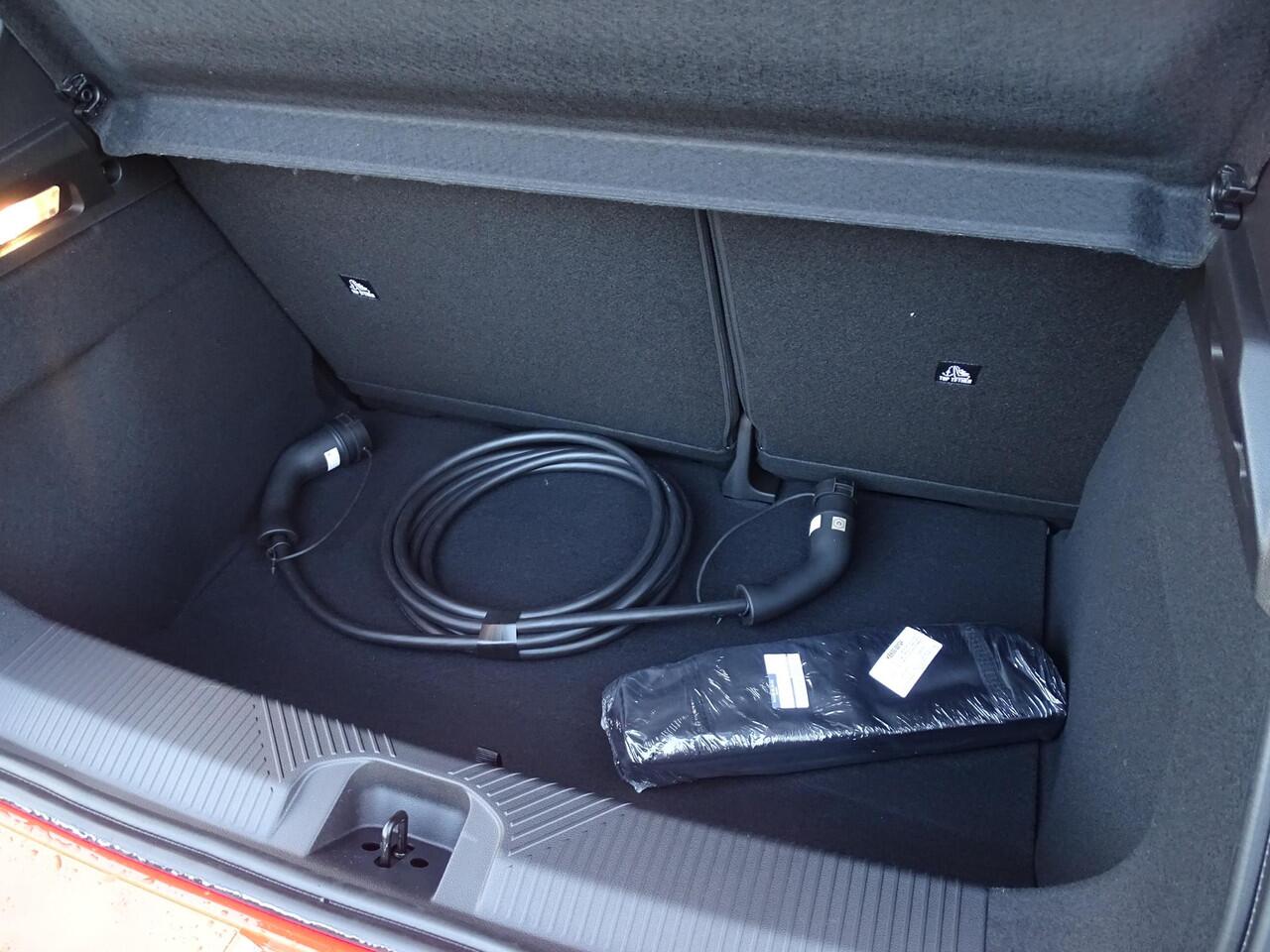 Nissan MICRA EVOLVE 52 kWh Harman & Kardon