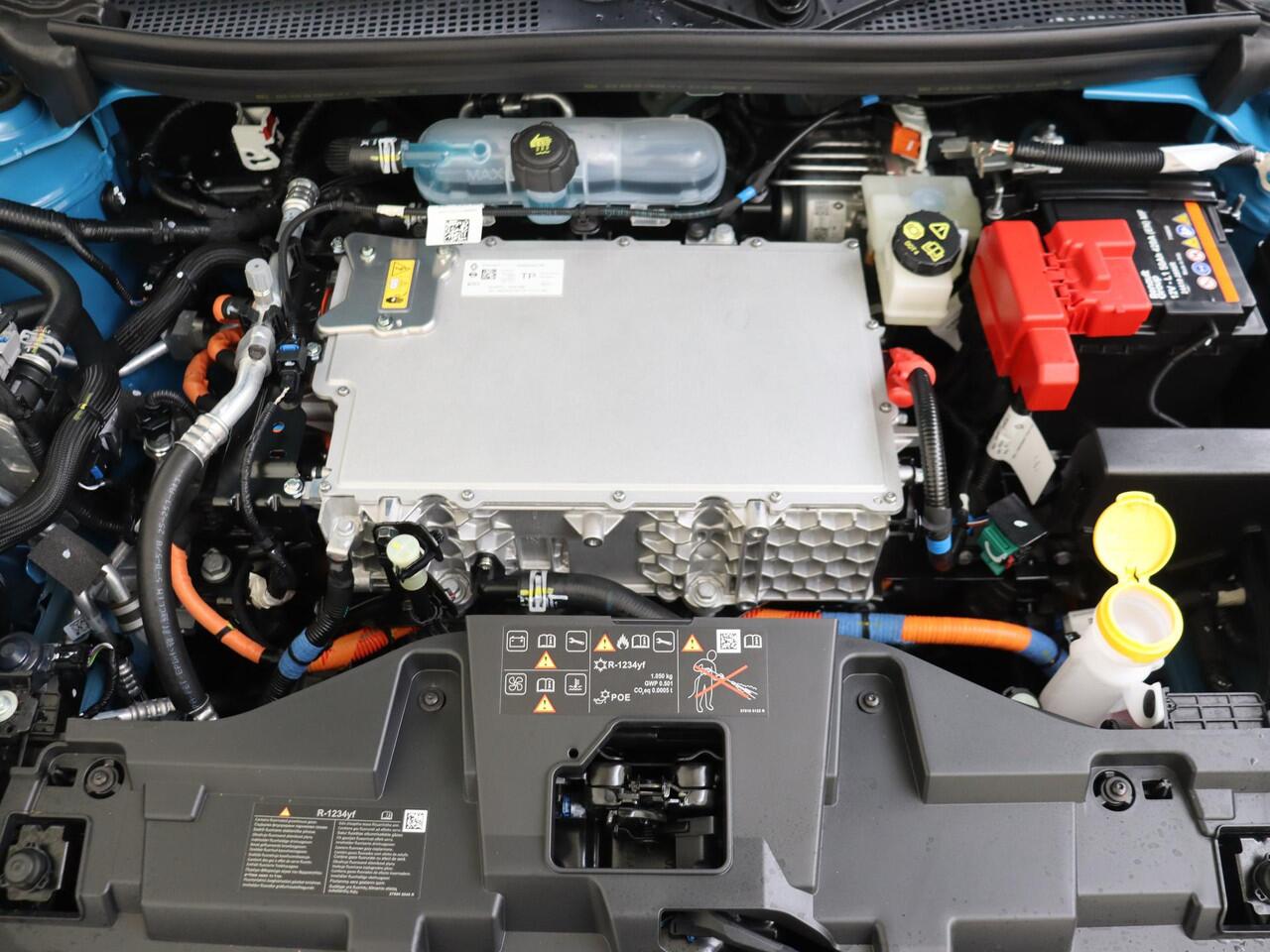 Nissan MICRA 52 kWh ADVANCE A/T Metallic lak | 18 inch wielen