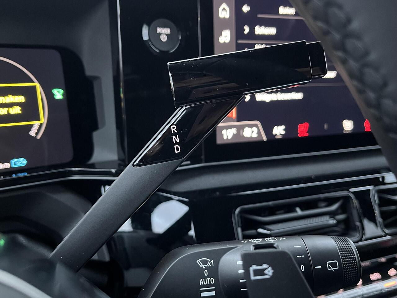 Nissan MICRA ADVANCE - Launch Edition 52 kWh / 417 km WLTP / 5 Jaar Fabrieksgarantie / Stuur- en Stoelverwarming / Achteruitrijcamera / Adaptieve Cruise Control / Google Maps Navigatie / Apple Carplay & Android Auto / Climate Control / Keyless Entry & Start / Parkeers