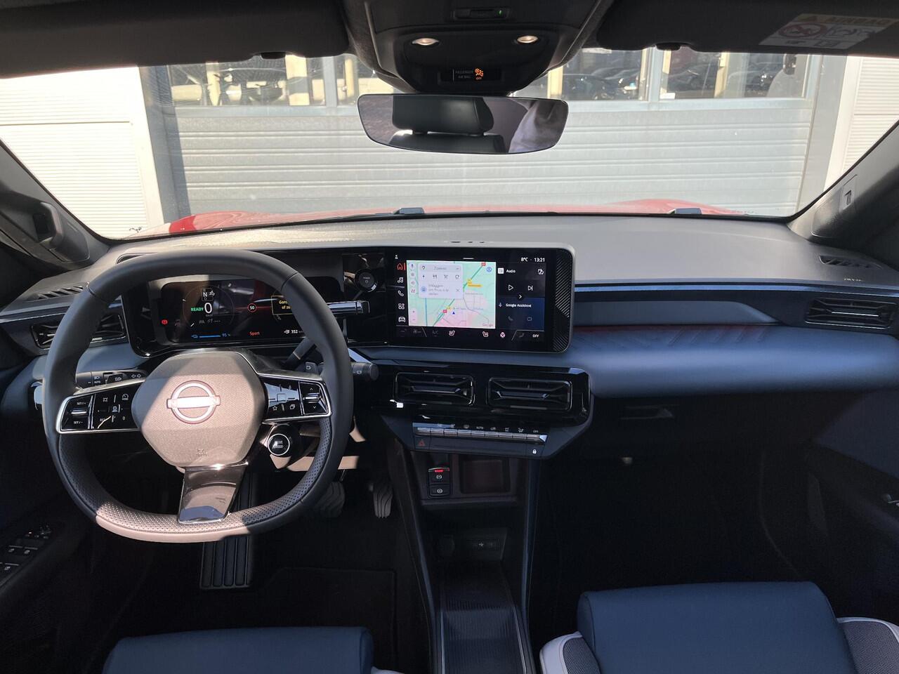 Nissan MICRA EVOLVE 52 kWh NU IN DE SHOWROOM!