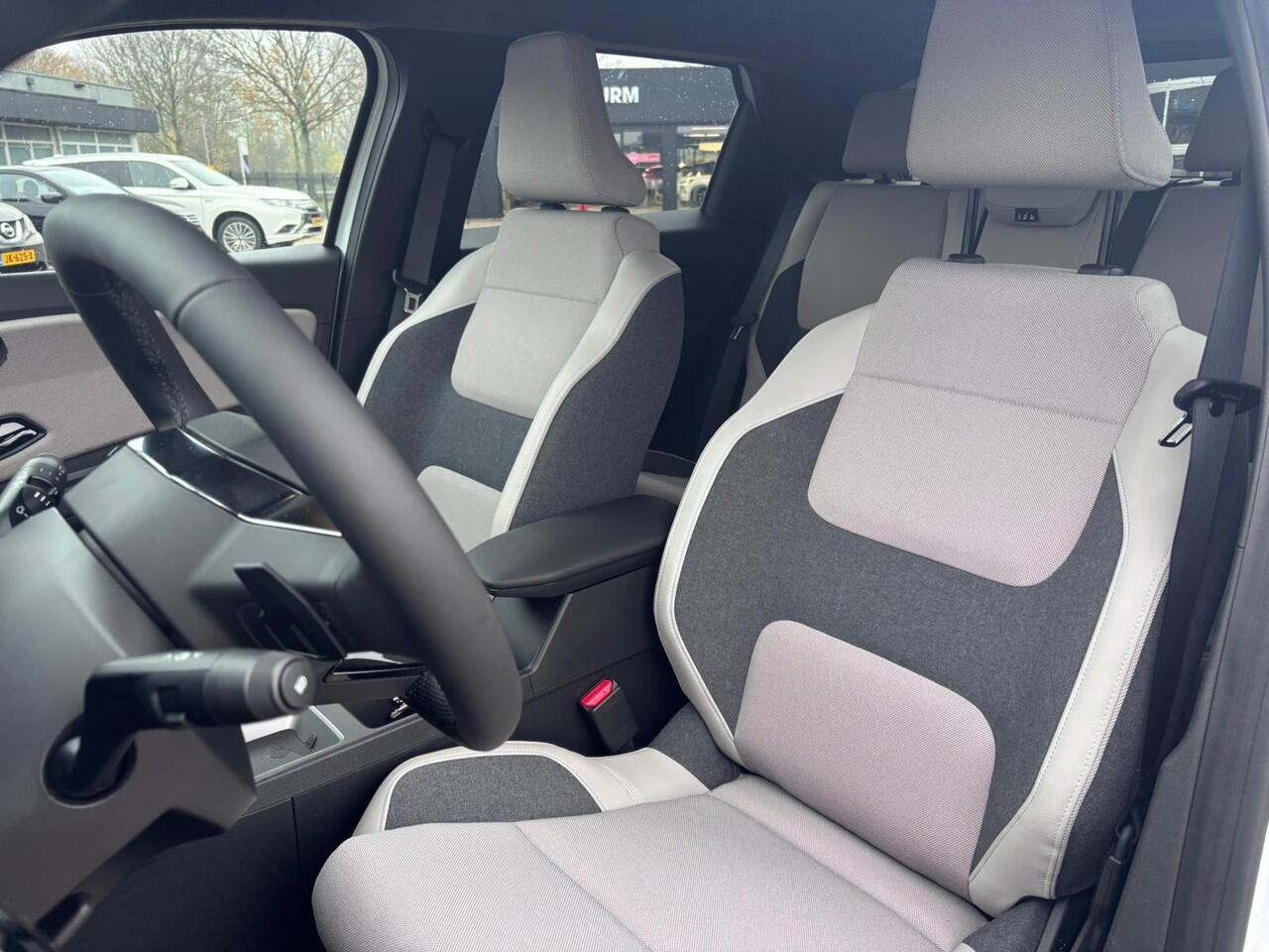 Nissan MICRA EVOLVE 52 kWh NU IN DE SHOWROOM!