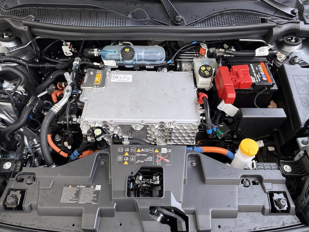 Nissan MICRA EVOLVE 52 kWh | Adaptieve Cruise Control met Stuurhulp | Stoel- en Stuurverwarming | 18'' Inch Velgen | Google Navigatie | One-Pedal Drive | Apple CarPlay & Android Auto