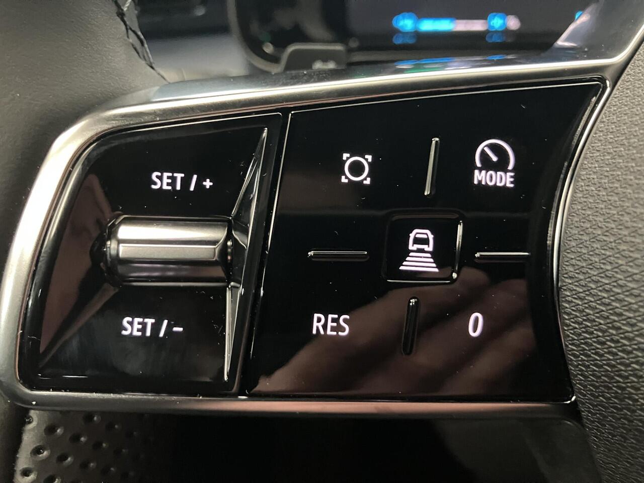 Nissan MICRA EVOLVE 52 kWh / ** ¤ 2.500,- Voorraadvoordeel ** / Nieuw uit Voorraad Leverbaar / 417 KM WLTP / Lederen Bekleding / Harman Kardon Premium Audio / Google Maps Navigatie /