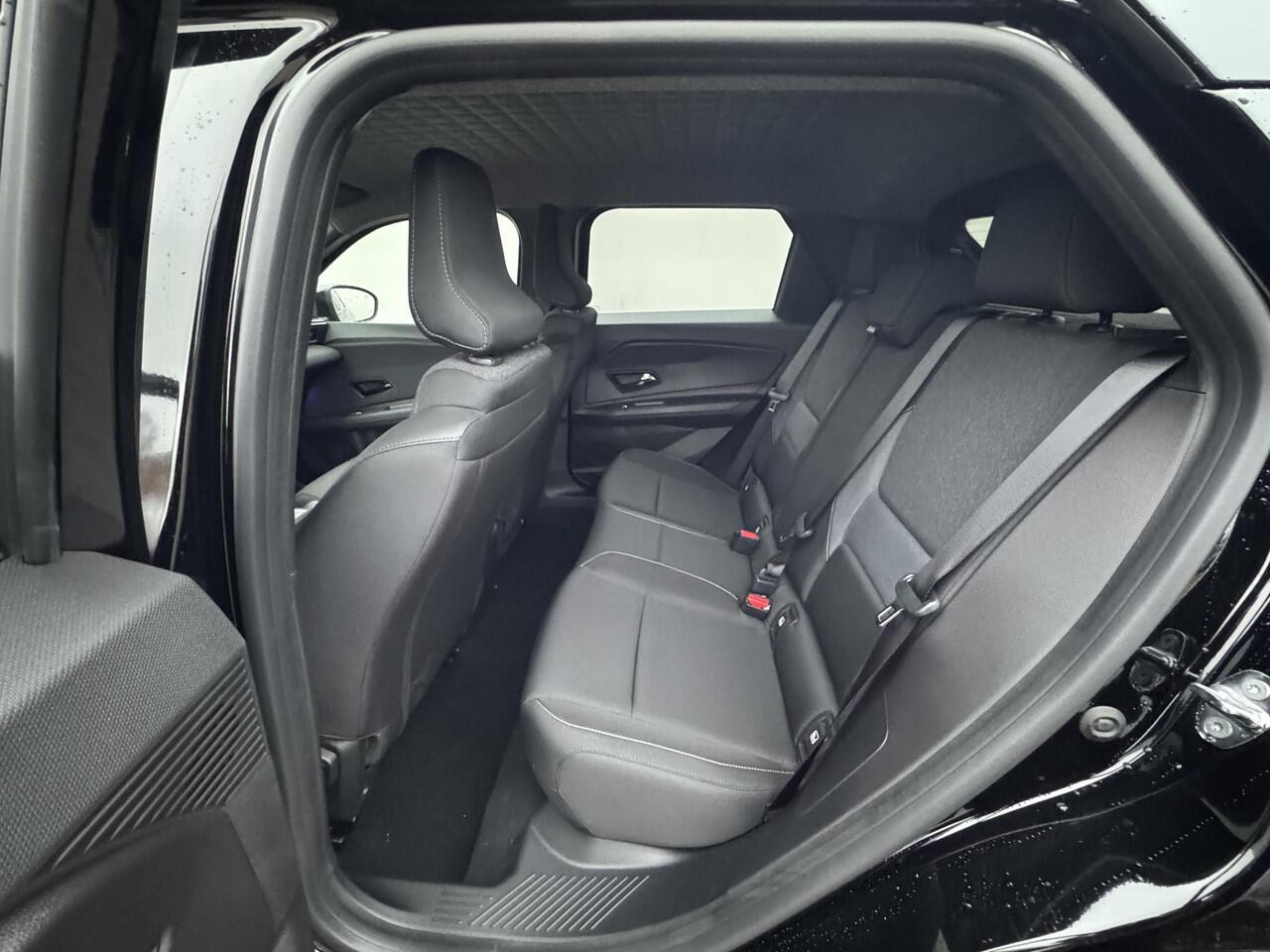 Nissan MICRA ADVANCE - Launch Edition 52 kWh / ** ¤ 2.500,- Voorraadvoordeel ** / 417 km WLTP / 5 Jaar Fabrieksgarantie / Stuur- en Stoelverwarming / Achteruitrijcamera / Adaptieve Cruise Control / Google Maps Navigatie / Apple Carplay & Android Auto / Climate Contr