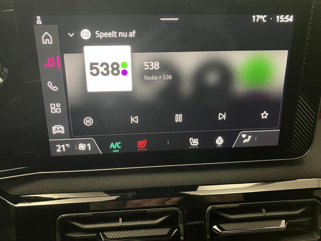 Nissan MICRA ADVANCE - Launch Edition 52 kWh / ** ¤ 2.500,- Voorraadvoordeel ** / Nieuw uit Voorraad Leverbaar / 417 KM WLTP / Google Maps Navigatie / Camera / Stoel- en Stuurverwarming / Adaptive Cruise Control /