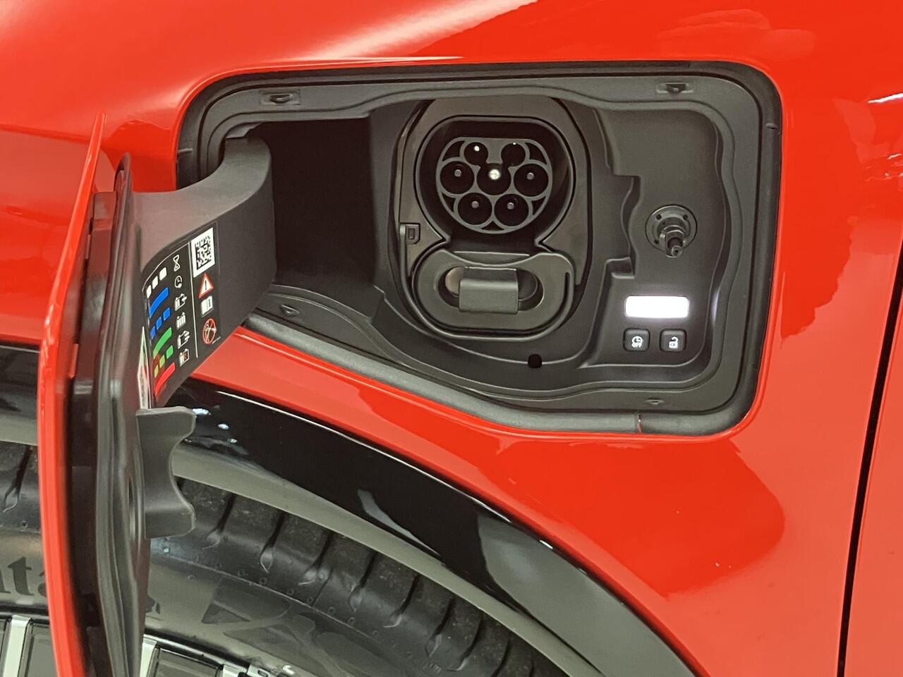 Nissan MICRA ADVANCE - Launch Edition 52 kWh / ** ¤ 2.500,- Voorraadvoordeel ** / Nieuw uit Voorraad Leverbaar / 417 KM WLTP / Google Maps Navigatie / Camera / Stoel- en Stuurverwarming / Adaptive Cruise Control /