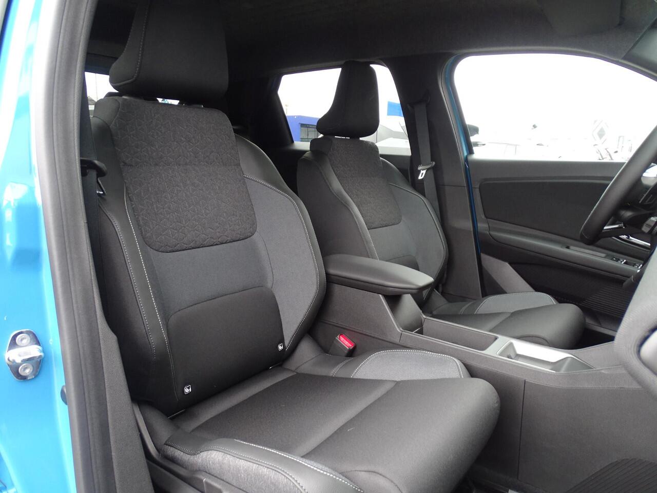 Nissan MICRA ADVANCE 52 kWh Launch Edition APPLE CARPLAY & ANDROID AUTO / METALLIC LAK