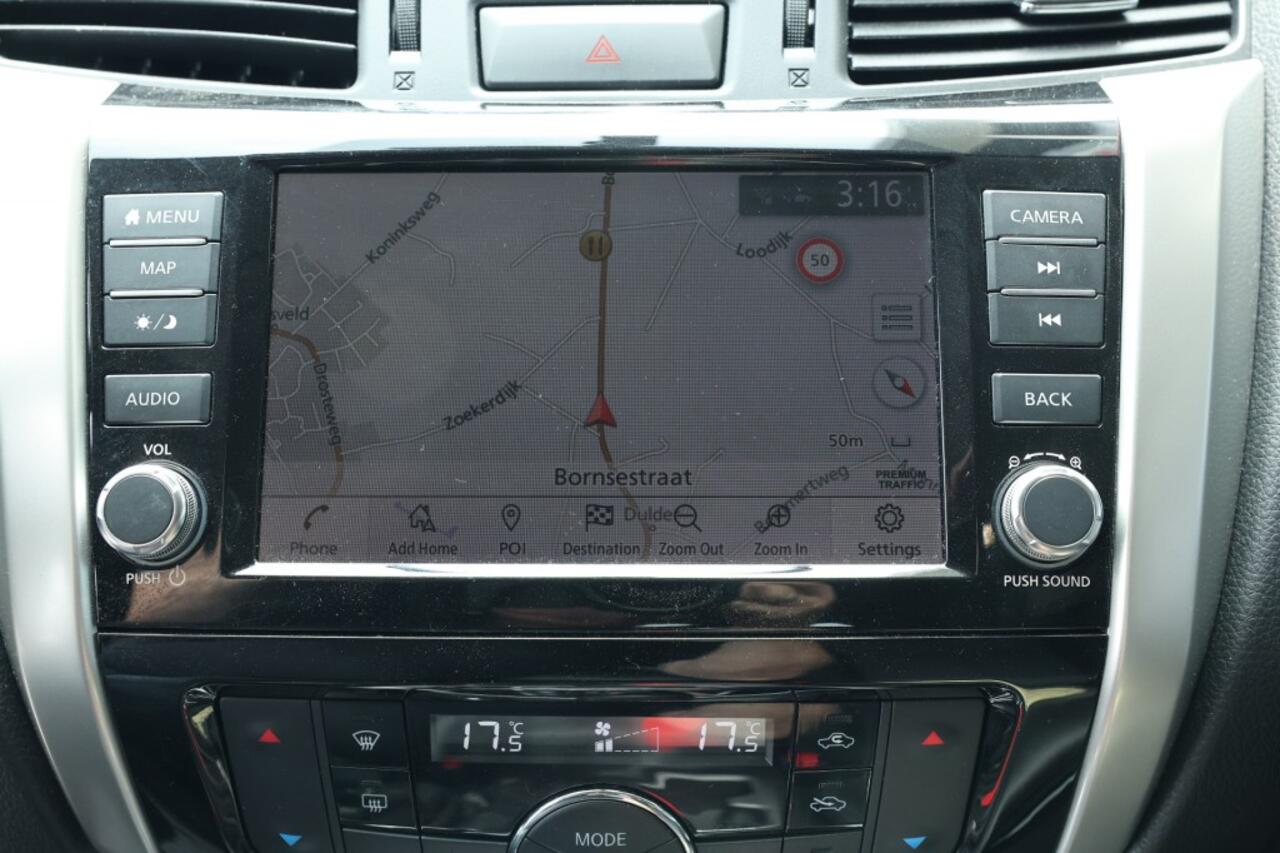 Nissan NAVARA 2.3 DCI DUBBEL CABINE N-GUARD A/T 5 SITZ 4WD VAN