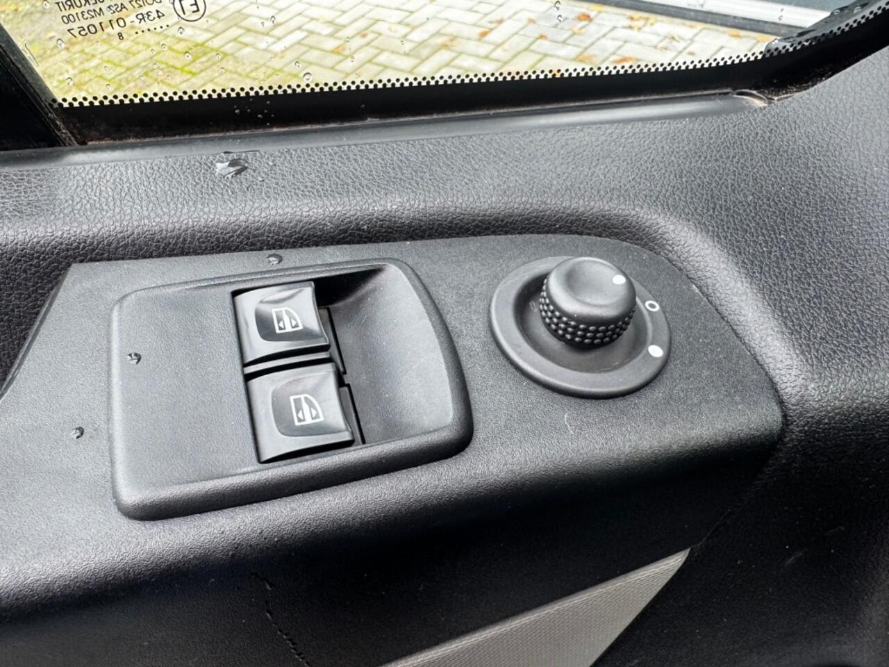 Nissan NV300 1.6 dCi 120pk L2H1 WERKPLAATSINRICHTING / Airco / Cruise / Trekhaak