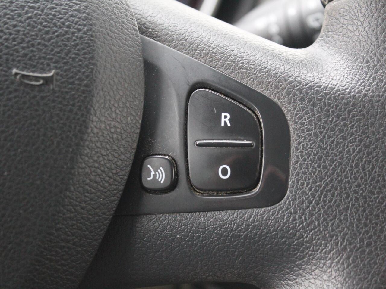 Nissan NV300 1.6 dCi 125 L2H1 Optima Dubbele Cabine Comfort S&S / Trekhaak (2000 KG) / Navigatie / Achteruitrijcamera / Airco / Cruise Control /