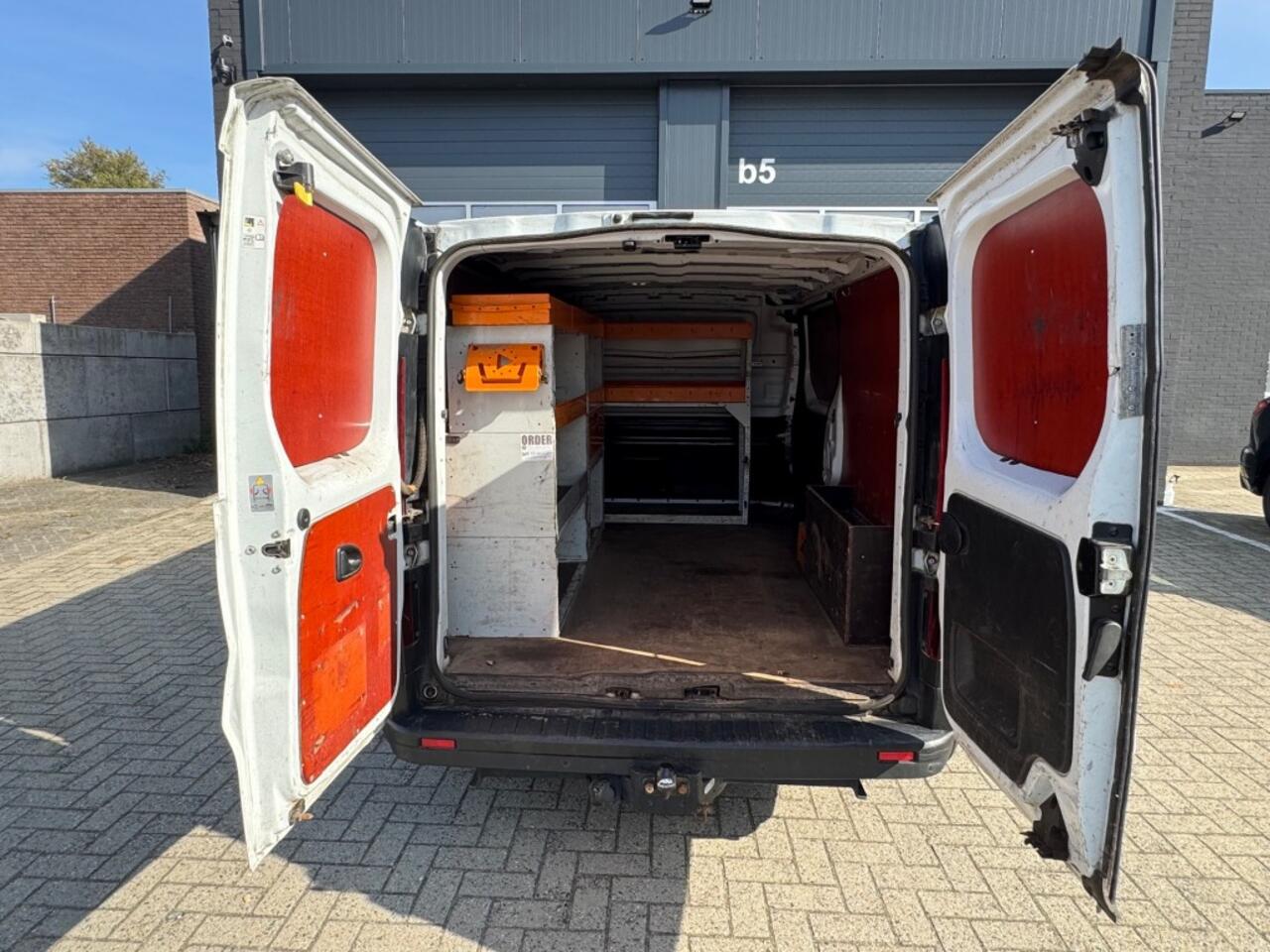 Nissan NV300 1.6 dCi L2H1 WERKPLAATSINRICHTING / Airco / Cruise / Trekhaak