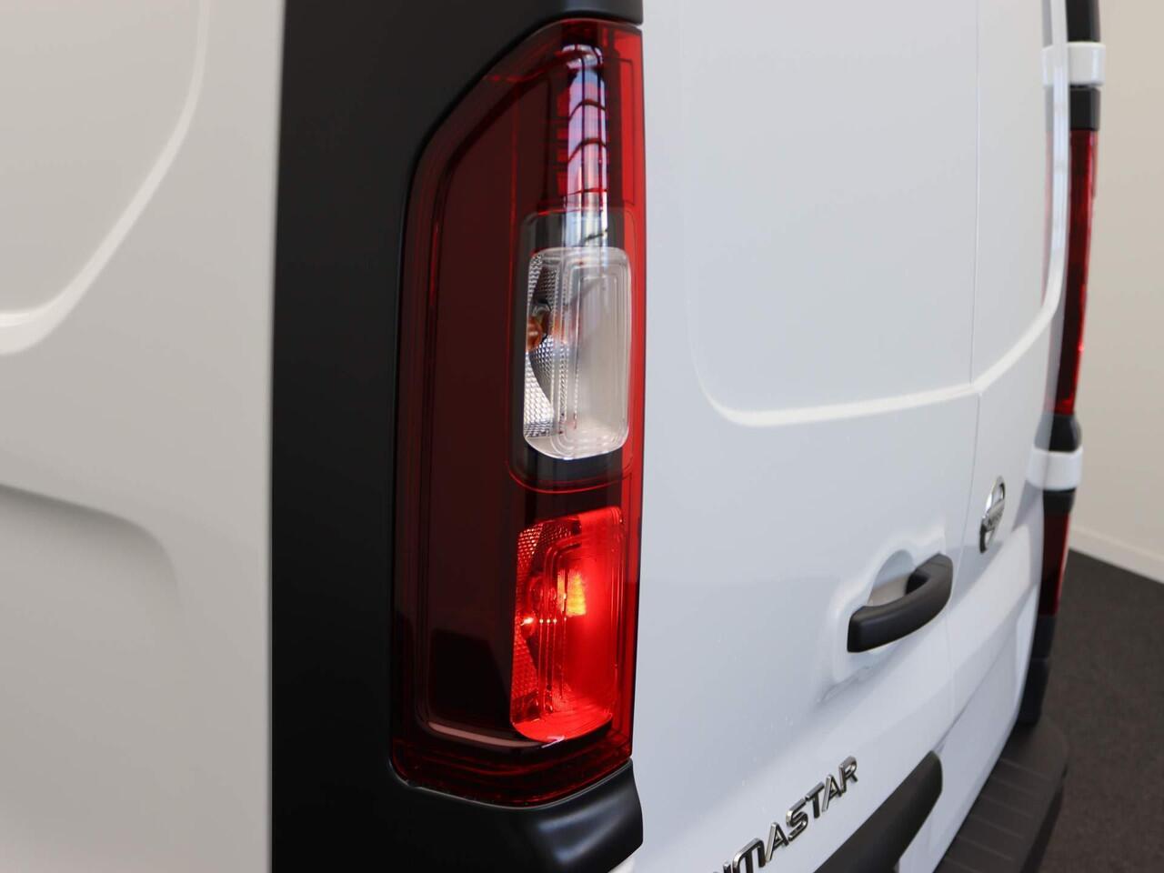 Nissan PRIMASTAR 2.0 dCi 170pk L2H1 N-Connecta | Dubbele Cabine | Achteruitrijcamera | 5 Jaar Fabrieksgarantie | Laadruimtepakket |