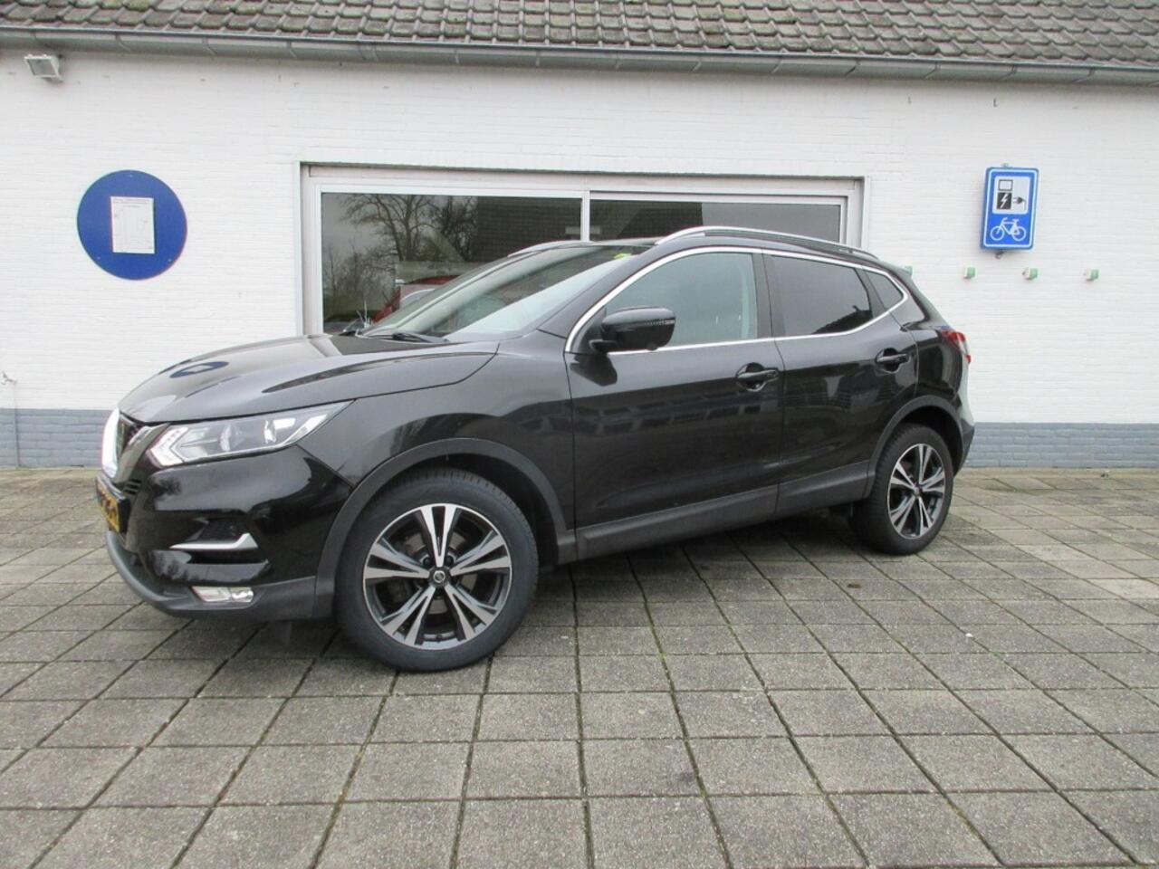 Nissan QASHQAI 1.6 163PK N-Connecta Design Pack