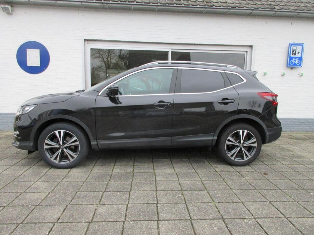 Nissan QASHQAI 1.6 163PK N-Connecta Design Pack