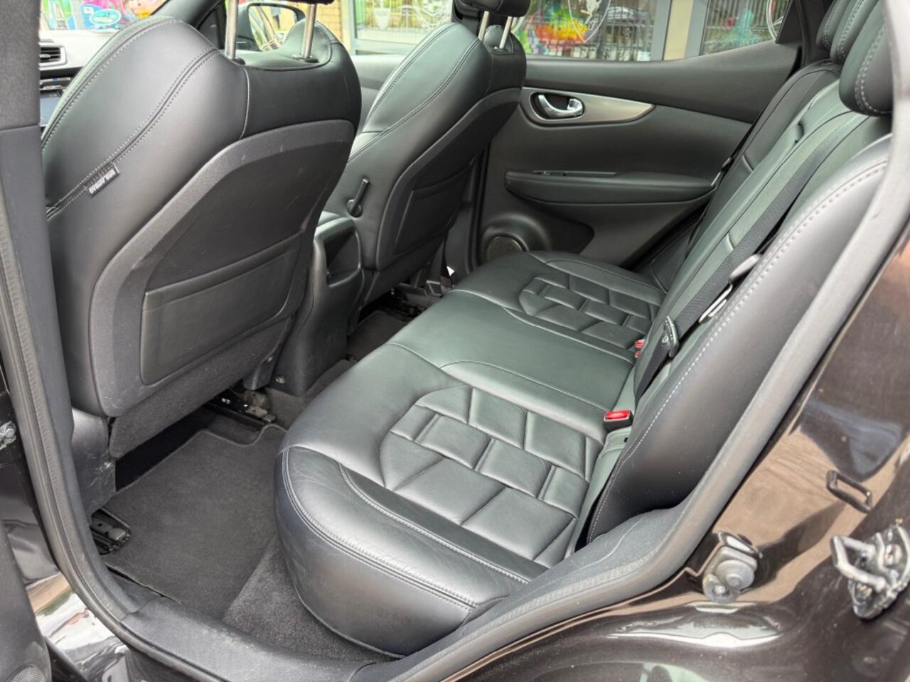 Nissan QASHQAI 1.2 TEKNA + Automaat Panoramadak Leder VOL