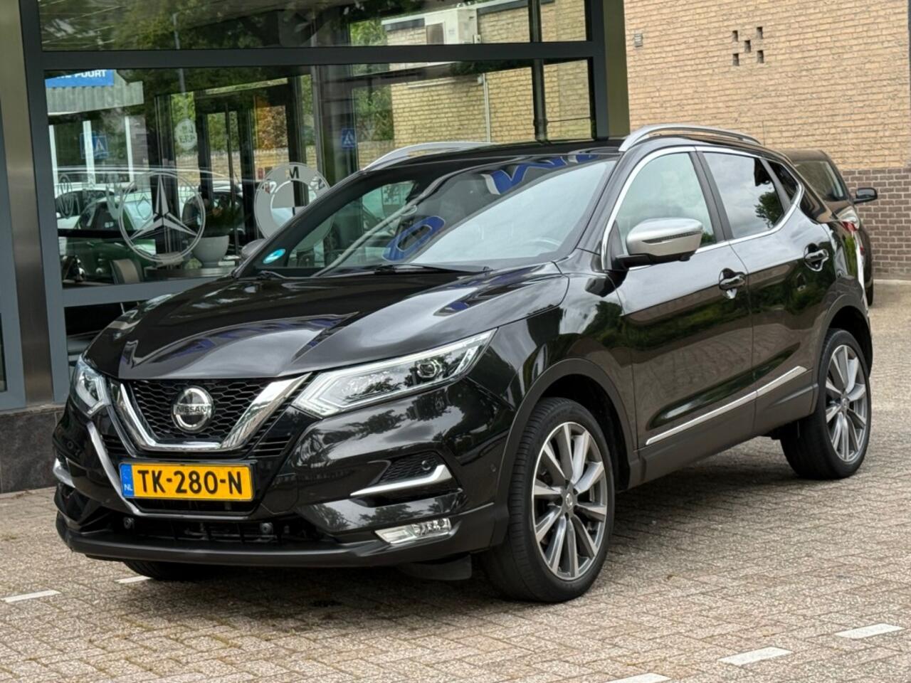 Nissan QASHQAI 1.2 TEKNA + Automaat Panoramadak Leder VOL