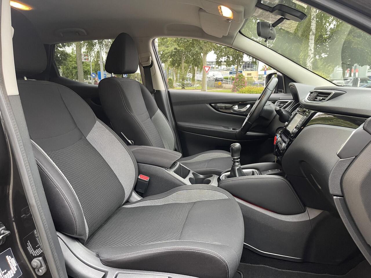 Nissan QASHQAI 1.2 Acenta Connect Pack + Trekhaak!