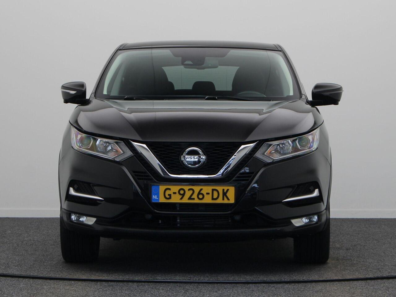 Nissan QASHQAI 115pk N-Connecta | Trekhaak | Stoelverwarming | Navigatie | 360 Rondom camera | Climate control |