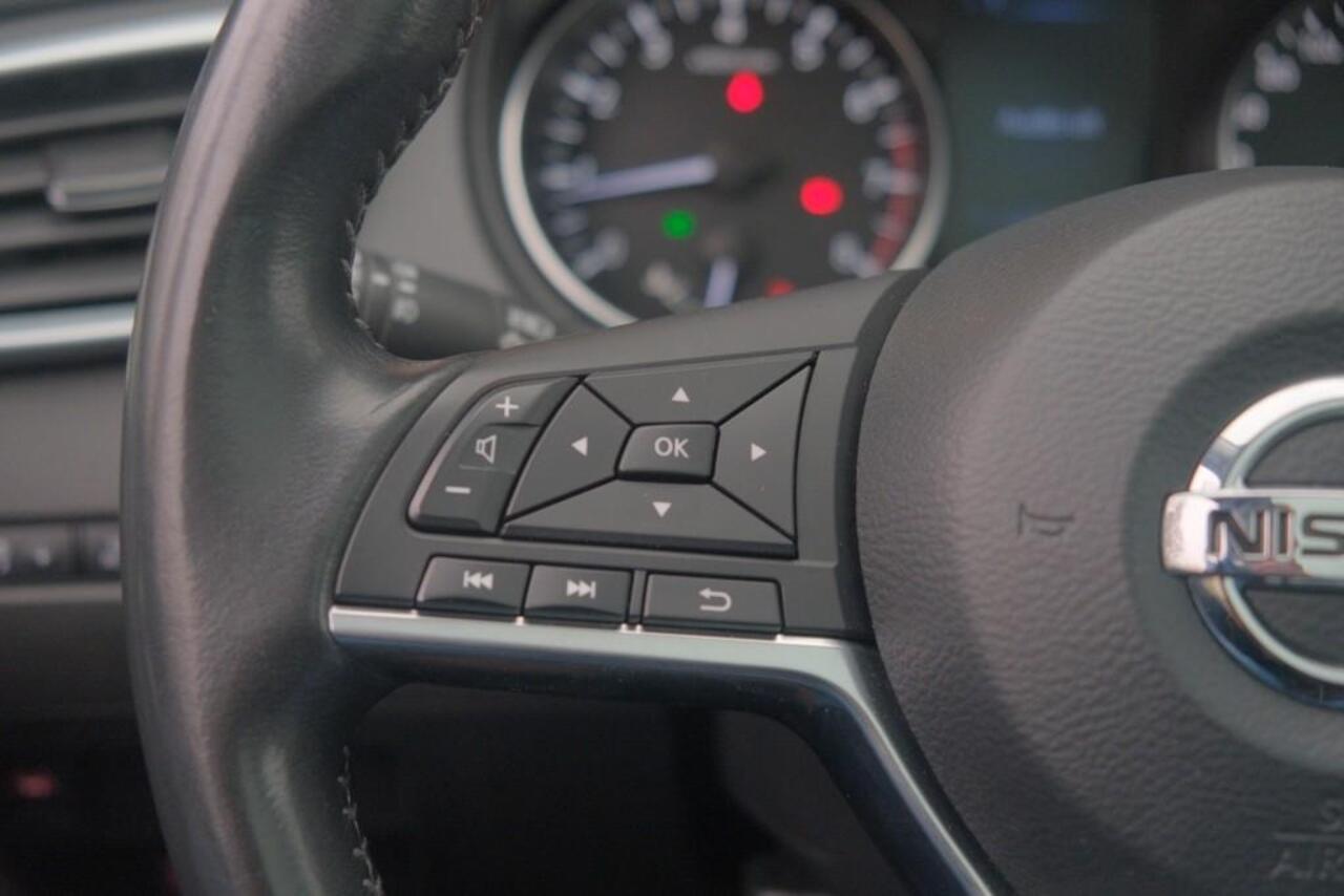 Nissan QASHQAI 1.2 DIG-T 116pk N-Connecta | Navi | Climate | Cruise | Keyless | Panoramadak | 360° Camera | Trekhaak