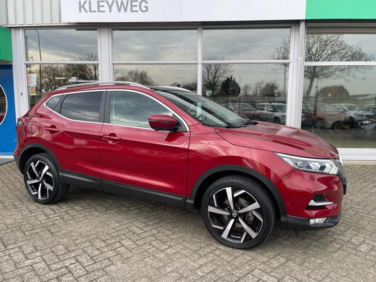 Nissan QASHQAI 1.2 Tekna +, Nav, Panodak, Camera, 19", Stoelverwarming