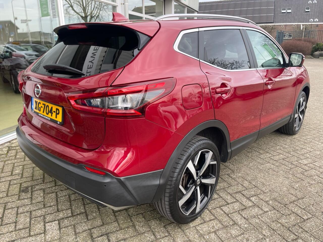 Nissan QASHQAI 1.2 Tekna +, Nav, Panodak, Camera, 19", Stoelverwarming