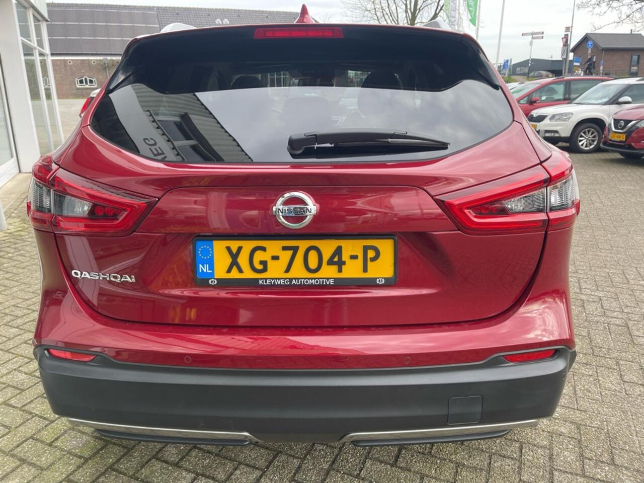 Nissan QASHQAI 1.2 Tekna +, Nav, Panodak, Camera, 19", Stoelverwarming