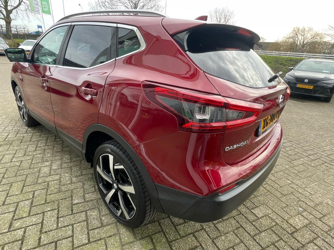 Nissan QASHQAI 1.2 Tekna +, Nav, Panodak, Camera, 19", Stoelverwarming