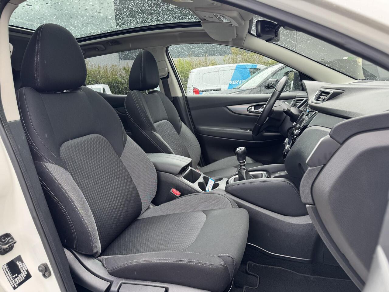 Nissan QASHQAI 1.3 DIG-T N-Connecta Design Pack | Panoramadak | Apple Carplay/Android Auto | 360° Camera | Keyless Entry | Navigatie | DAB | Rijklaarprijs!